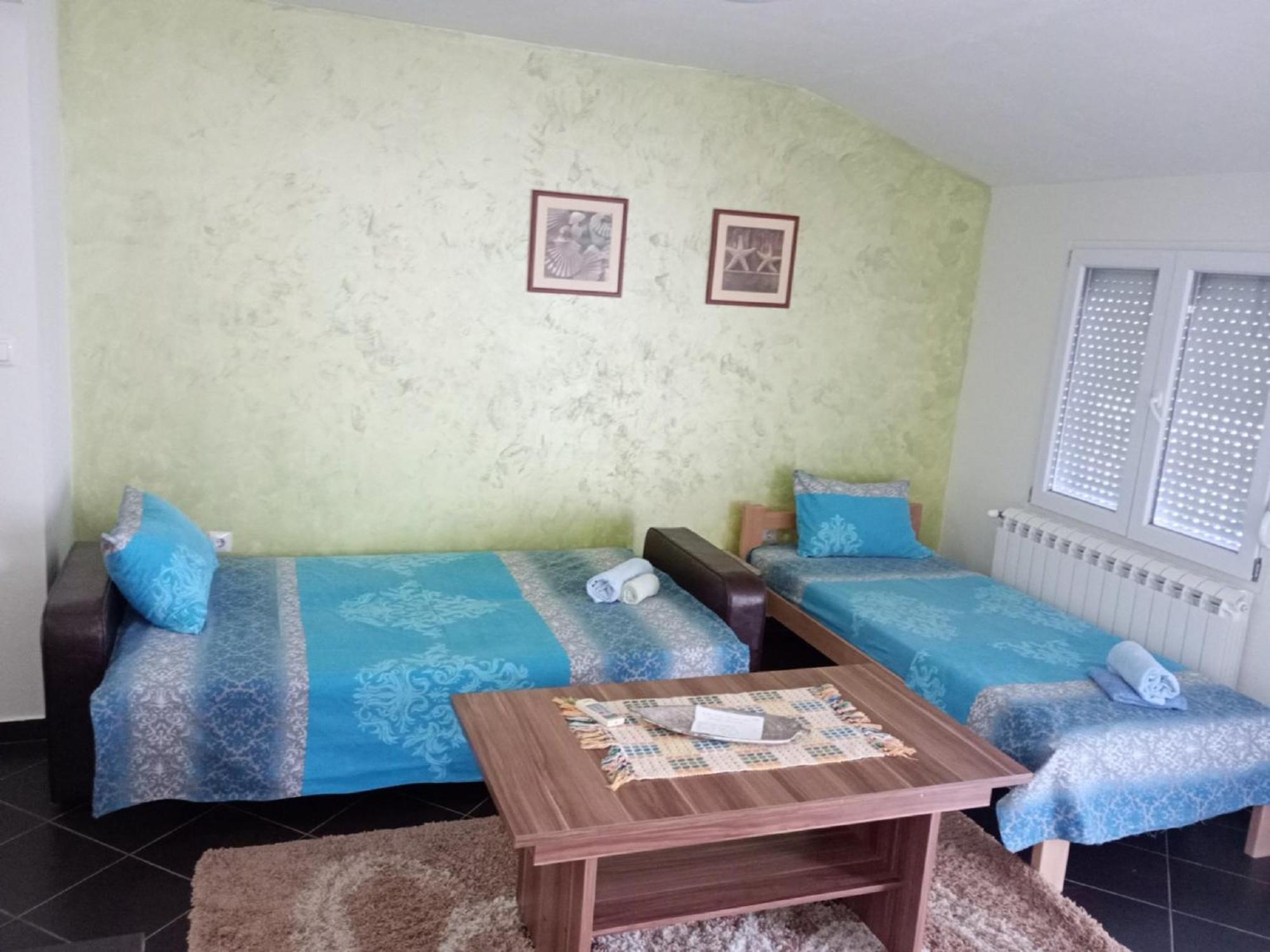 טיווט Apartments Vidikovac מראה חיצוני תמונה