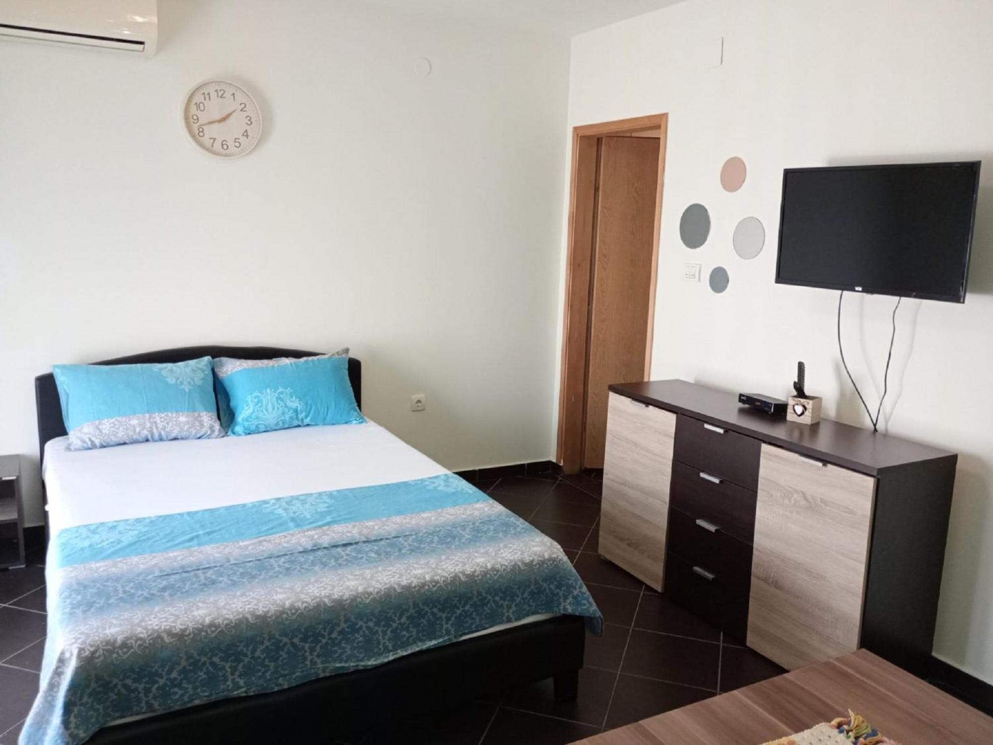 טיווט Apartments Vidikovac מראה חיצוני תמונה