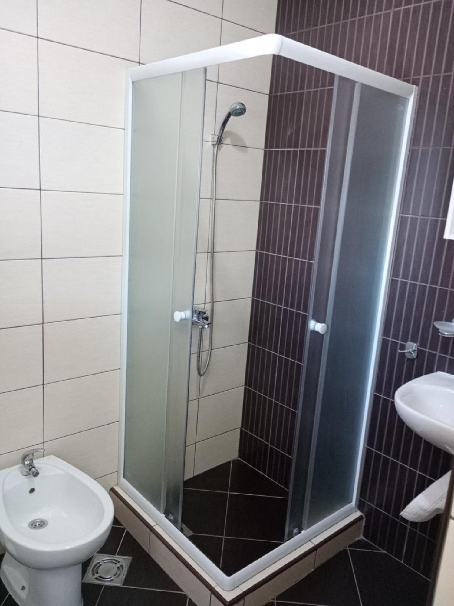 טיווט Apartments Vidikovac מראה חיצוני תמונה