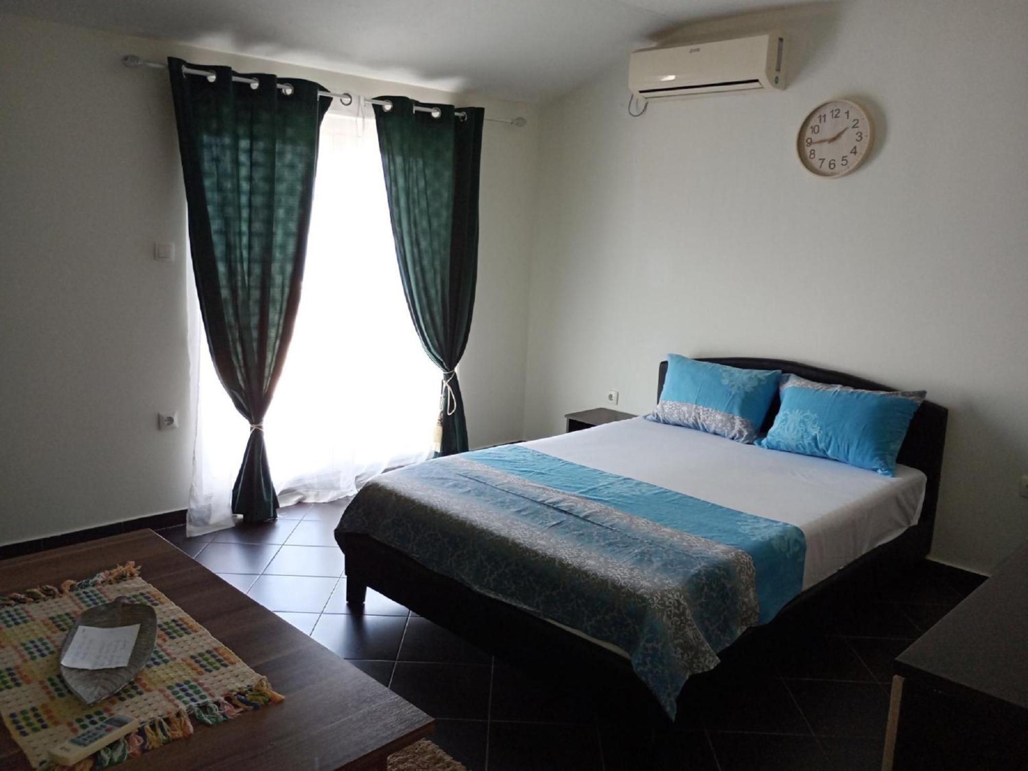 טיווט Apartments Vidikovac מראה חיצוני תמונה