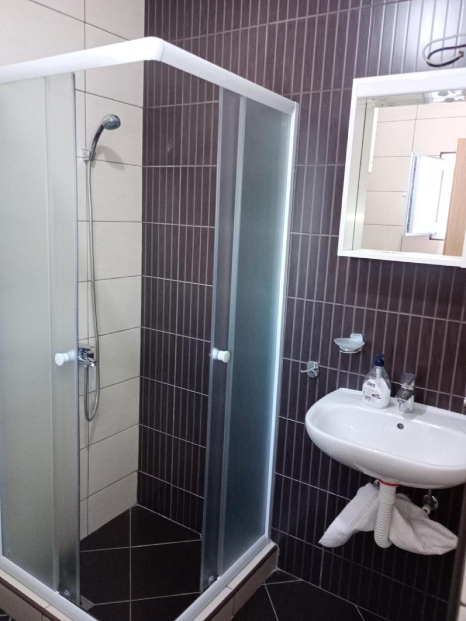 טיווט Apartments Vidikovac מראה חיצוני תמונה